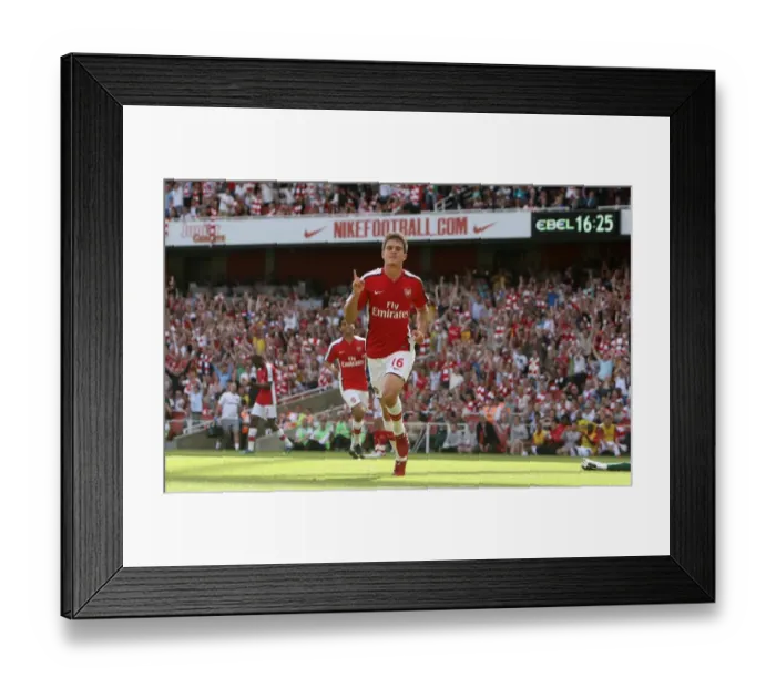 Framed Print : Ramsey's Brace: Arsenal's Dominant 4-1 Win Over Portsmouth in the Premier League