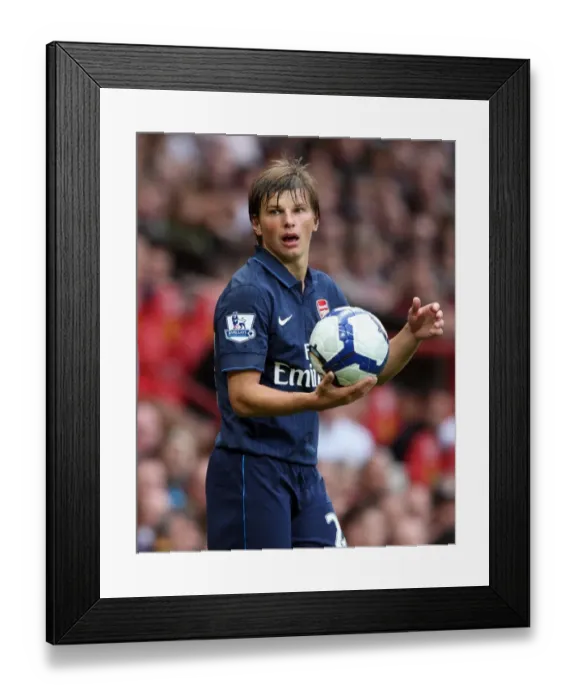 Framed Print : Arshavin's Brilliance: Arsenal's Victory over Manchester United at Old Trafford, Barclays Premier League