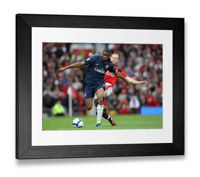 Framed Print : Manchester United Edge Past Arsenal: Diaby vs. Rooney in a Tight 2:1 Battle Framed Print : Manchester United Edge Past Arsenal: Diaby vs. Rooney in a Tight 2:1 Battle