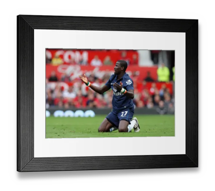 Framed Print : Emmanuel Eboue Faces Manchester United: Arsenal vs. Manchester United, Barclays Premier League, Old Trafford, 29 / 8 / 09 Framed Print : Emmanuel Eboue Faces Manchester United: Arsenal vs. Manchester United, Barclays Premier League, Old Trafford, 29 / 8 / 09