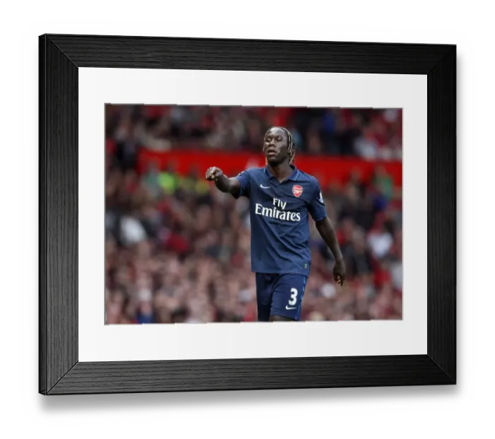 Framed Print : Bacary Sagna in Action: Manchester United's 2-1 Victory Over Arsenal, 29 / 8 / 09