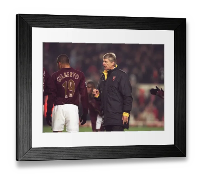 Framed Print : Arsene Wenger Rallies Arsenal Players at Half Time: Arsenal 2-1 Wigan Athletic, Carling League Cup Final