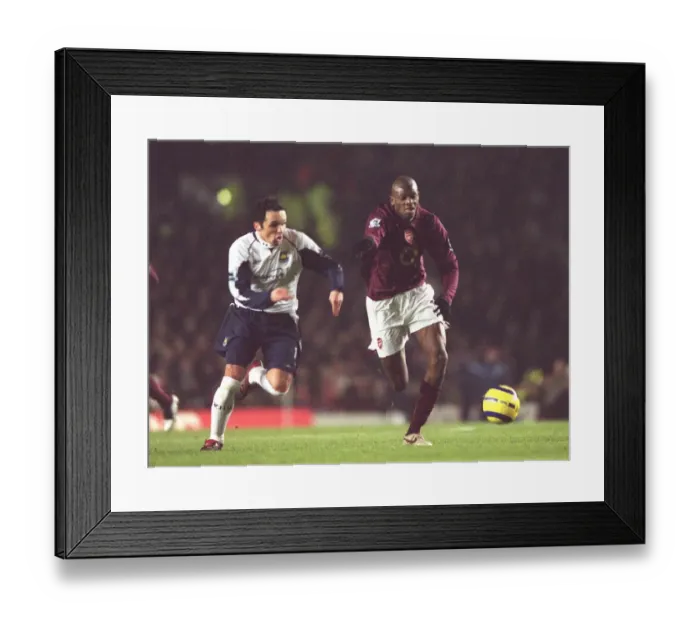 Framed Print : Abou Diaby (Arsenal) Matthew Etherington (West Ham) Framed Print : Abou Diaby (Arsenal) Matthew Etherington (West Ham)