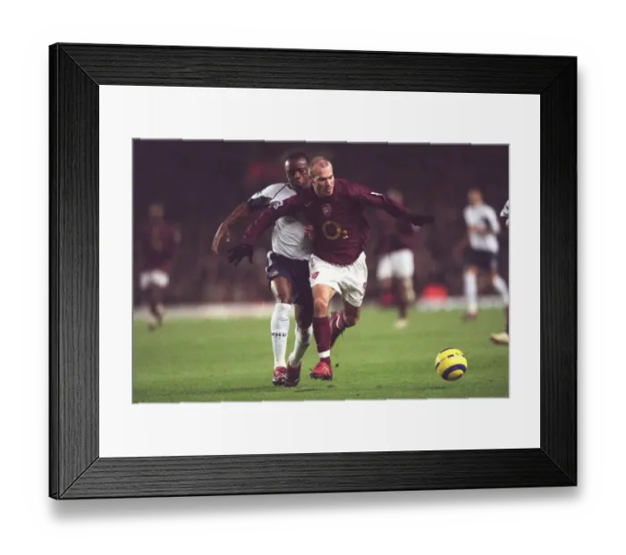 Framed Print : Freddie Ljungberg (Arsenal) Nigel Reo-Coker (West Ham) Framed Print : Freddie Ljungberg (Arsenal) Nigel Reo-Coker (West Ham)