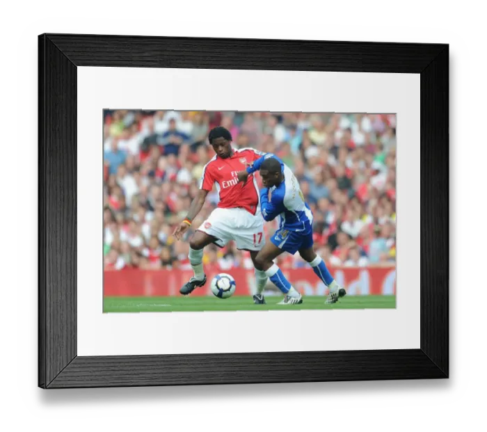 Framed Print : Alex Song (Arsenal) Charles N Zogbia (Wigan) Framed Print : Alex Song (Arsenal) Charles N Zogbia (Wigan)