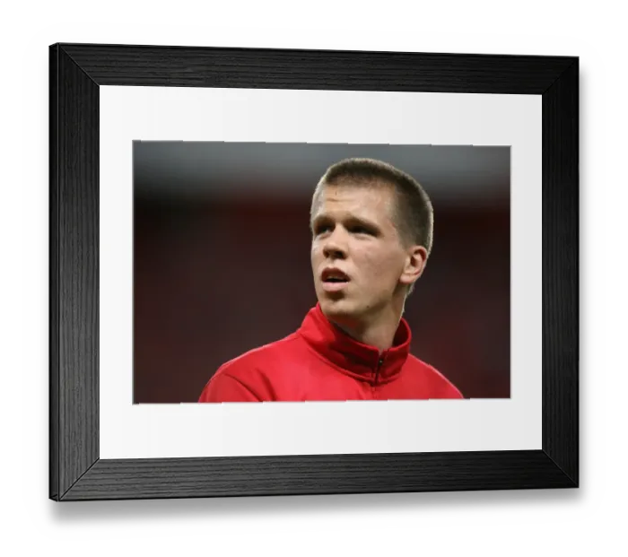 Framed Print : Wojciech Szczesny's Shut-Out: Arsenal's 2-0 Victory Over West Brom in Carling Cup