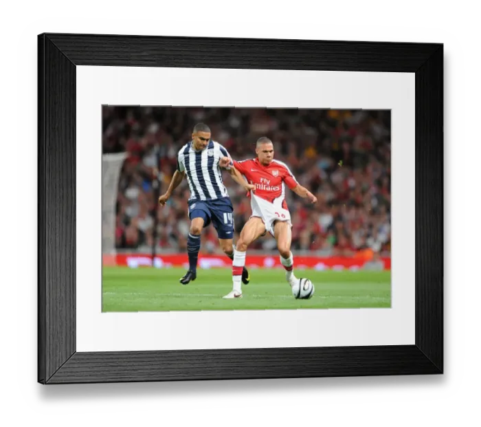 Framed Print : Kieran Gibbs (Arsenal) Jerome Thomas (WBA) Framed Print : Kieran Gibbs (Arsenal) Jerome Thomas (WBA)