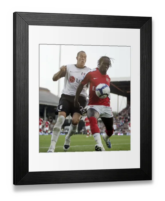 Framed Print : Bacary Sagna (Arsenal) Bobby Zamora (Fulham) Framed Print : Bacary Sagna (Arsenal) Bobby Zamora (Fulham)