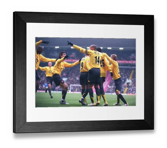 Framed Print : Emmanuel Adebayor celebrates scoring the 1st Arsenal goal with Thierry Henry