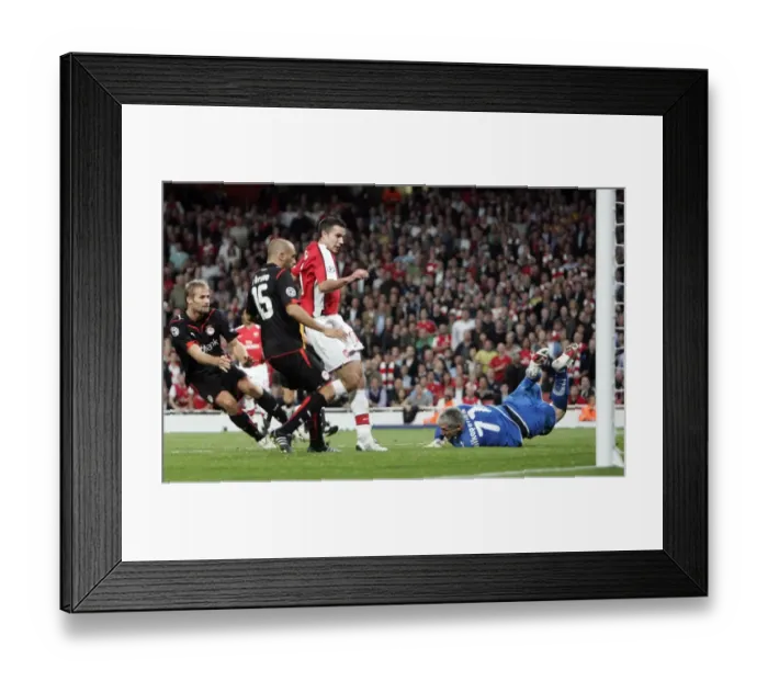 Framed Print : Robin van Persie scores Arsenals goal past Antonis Nikopolidis