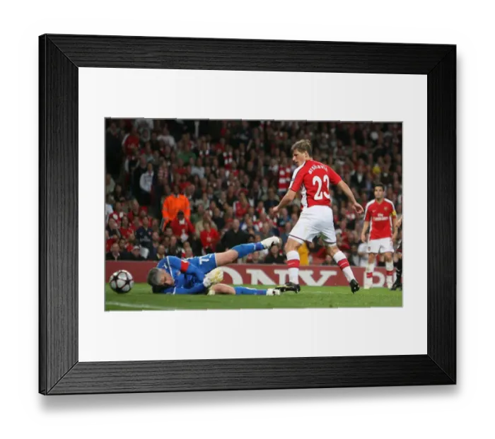 Framed Print : Arshavin Scores the Second: Arsenal 2-0 Olympiacos, UEFA Champions League Framed Print : Arshavin Scores the Second: Arsenal 2-0 Olympiacos, UEFA Champions League