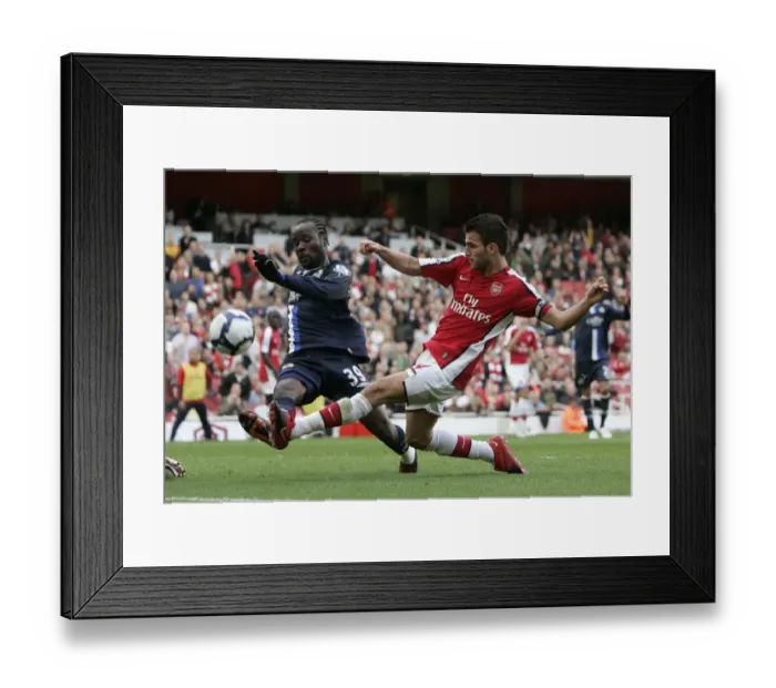Framed Print : Cesc Fabregas (Arsenal) Pascal Chimbonda (Blackburn) Framed Print : Cesc Fabregas (Arsenal) Pascal Chimbonda (Blackburn)