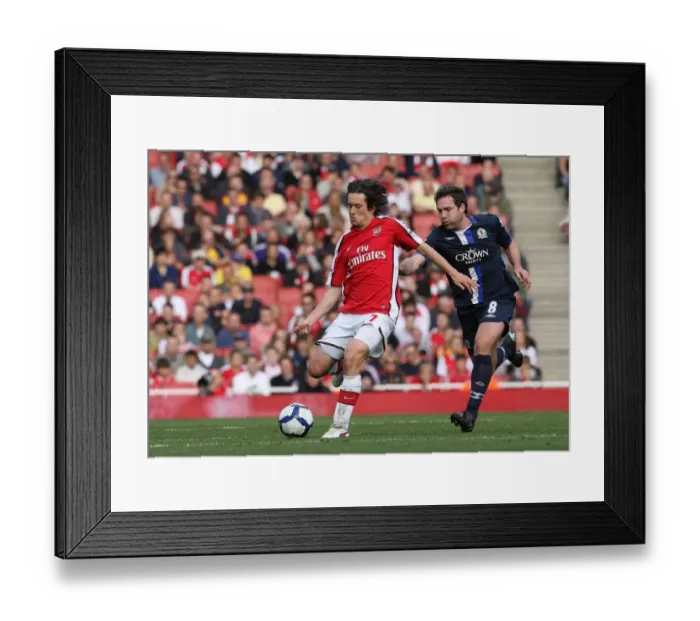 Framed Print : Tomas Rosicky (Arsenal) David Dunn (Blackburn) Framed Print : Tomas Rosicky (Arsenal) David Dunn (Blackburn)