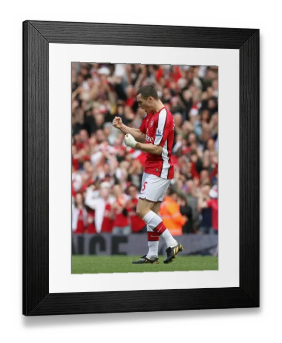 Framed Print : Thomas Vermaelen celebrates scoring the 1st Arsenal goal Framed Print : Thomas Vermaelen celebrates scoring the 1st Arsenal goal