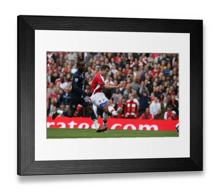 Framed Print : Robin van Persie's Stunner: Arsenal's 6-2 Victory Over Blackburn