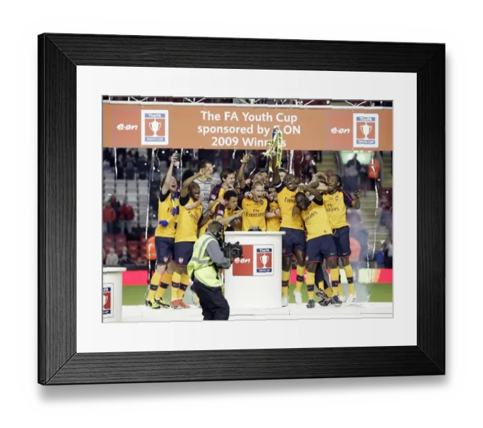 Framed Print : Jay Thomas Lifts the FA Youth Cup: Arsenal's Glory over Liverpool Framed Print : Jay Thomas Lifts the FA Youth Cup: Arsenal's Glory over Liverpool