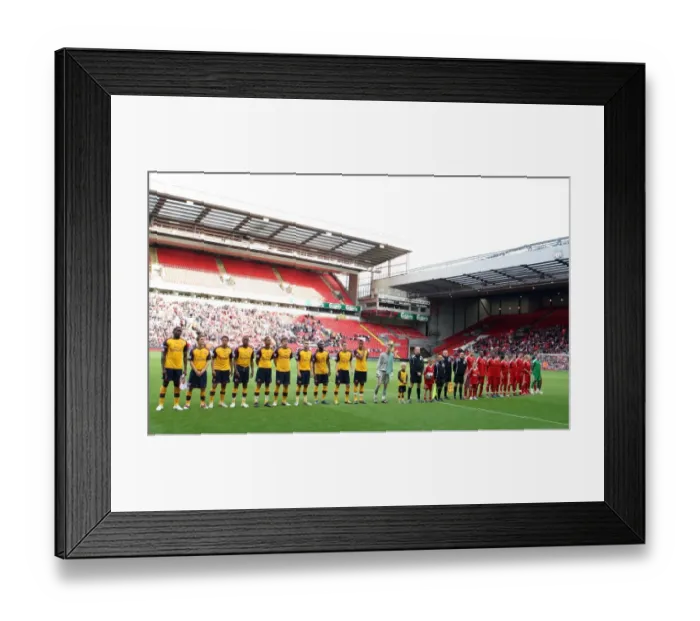 Framed Print : Arsenal and Liverpool line up before the match