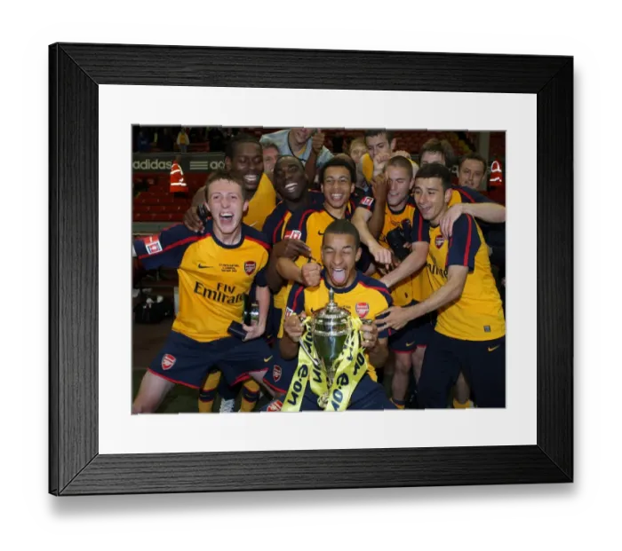 Framed Print : Arsenal's FA Youth Cup Triumph: 2-1 Over Liverpool (6-2 Agg.) Framed Print : Arsenal's FA Youth Cup Triumph: 2-1 Over Liverpool (6-2 Agg.)
