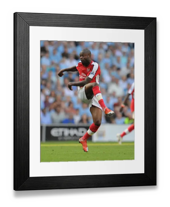 Framed Print : William Gallas Defiant Performance Against Manchester City: Arsenal 4:2 Barclays Premier League, 2009 Framed Print : William Gallas Defiant Performance Against Manchester City: Arsenal 4:2 Barclays Premier League, 2009