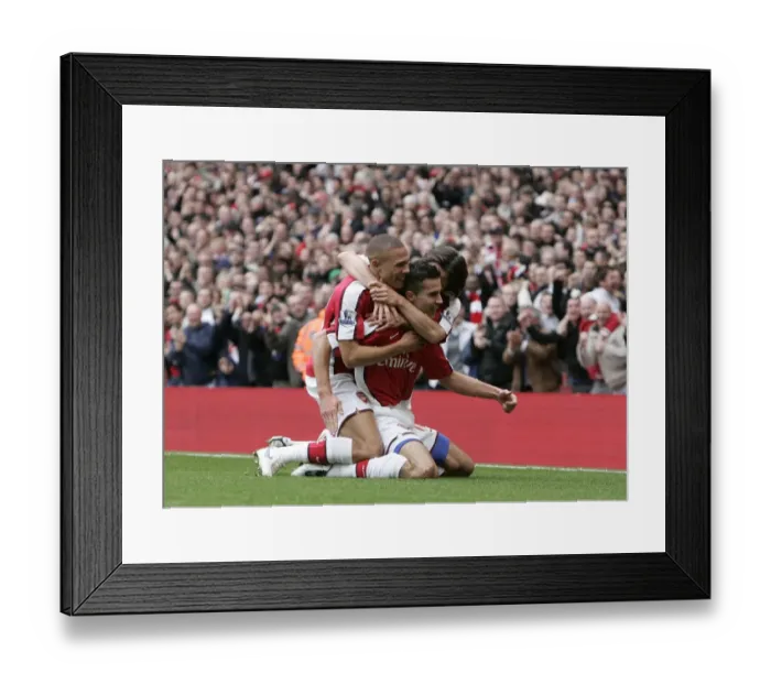 Framed Print : Robin van Persie's Thrilling Goal: Arsenal's 1st against Birmingham (3:1)