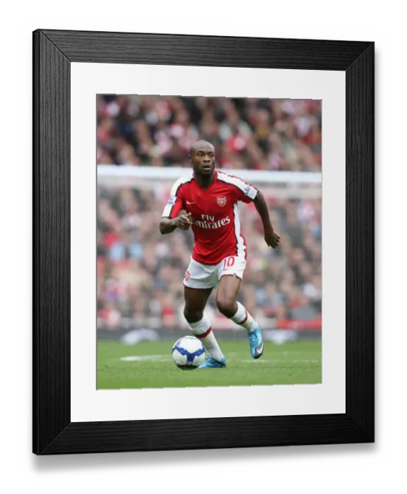 Framed Print : Arsenal's Triumph: William Gallas Leads the Way in 3:1 Victory over Birmingham City (17 / 10 / 09) Framed Print : Arsenal's Triumph: William Gallas Leads the Way in 3:1 Victory over Birmingham City (17 / 10 / 09)