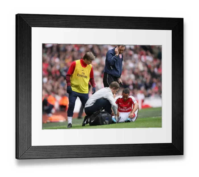 Framed Print : Andrey Arshavin checks on Theo Walcott Framed Print : Andrey Arshavin checks on Theo Walcott