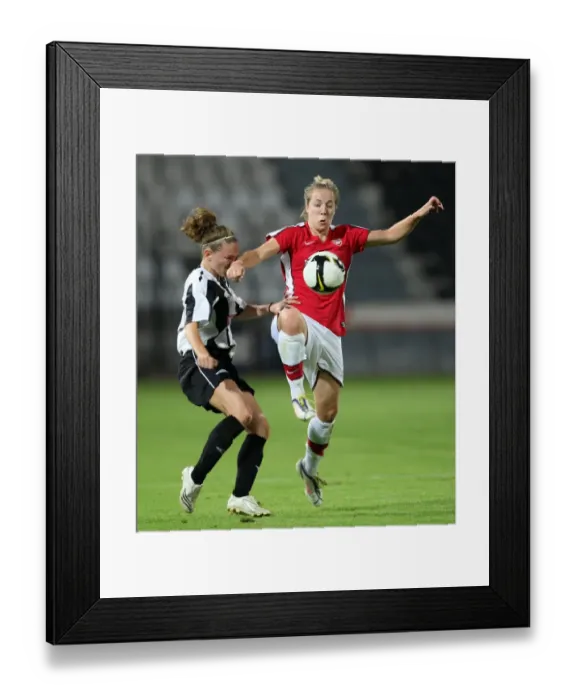 Framed Print : Arsenal Ladies Crush PAOK: Gemma Davison and Ekaterina Spiro Shine in Historic 9-0 UEFA Champions League Victory