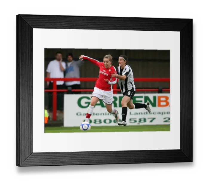 Framed Print : Arsenal's Gemma Davison Scores Seventh Goal in 9-0 UEFA Women's Champions League Victory over PAOK