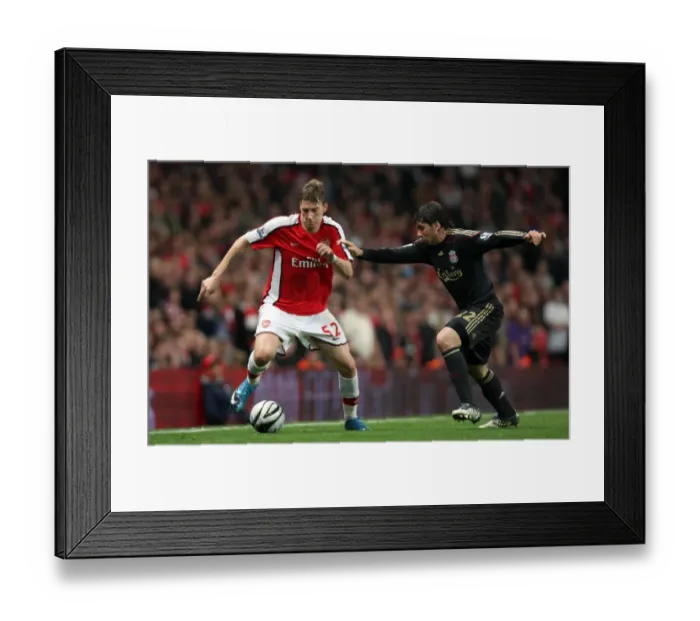 Framed Print : Nicklas Bendtner (Arsenal) Emiliano Insua (Liverpool) Framed Print : Nicklas Bendtner (Arsenal) Emiliano Insua (Liverpool)