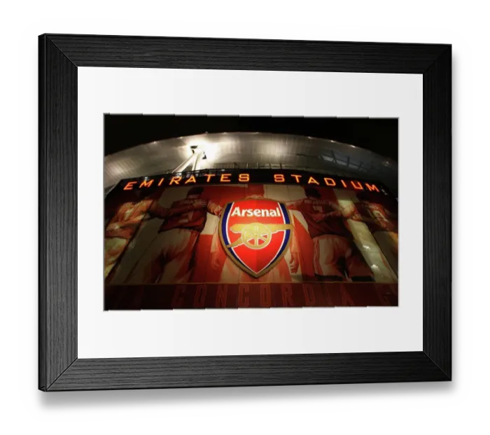 Framed Print : Emirates Stadium before the match