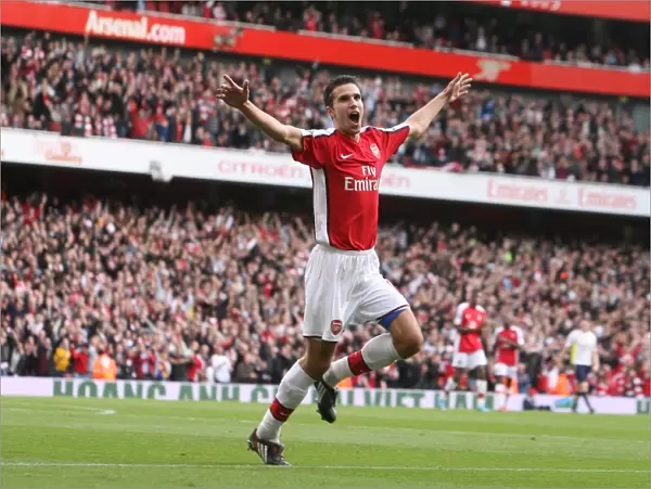 Arsenal's Robin van Persie Scores Hat-Trick in 3-0 Crushing of Tottenham Hotspur