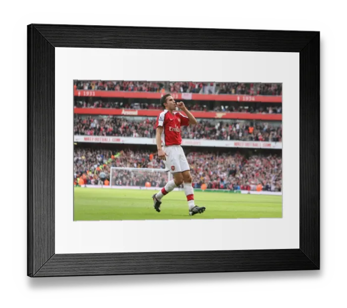 Framed Print : Van Persie's Hat-Trick: Arsenal's Triumphant 3-0 Victory Over Tottenham, Barclays Premier League, Emirates Stadium, 2009