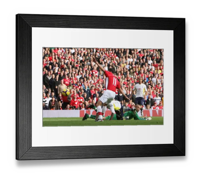 Framed Print : Robin van Persie's Stunning Goal: Arsenal's 3-0 Triumph over Tottenham Hotspur, 2009 Framed Print : Robin van Persie's Stunning Goal: Arsenal's 3-0 Triumph over Tottenham Hotspur, 2009