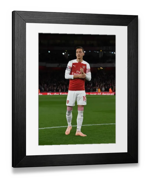 Framed Print : Mesut Ozil: Arsenal Football Club's Focus before Leicester City Clash (2018-19)