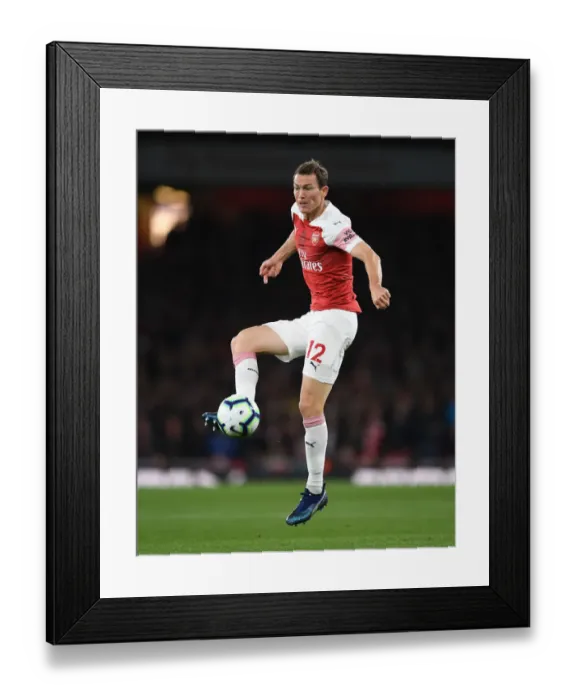 Framed Print : Arsenal's Stephan Lichtsteiner in Action Against Leicester City, Premier League 2018-19 Framed Print : Arsenal's Stephan Lichtsteiner in Action Against Leicester City, Premier League 2018-19