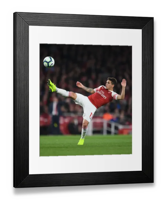 Framed Print : Lucas Torreira in Action: Arsenal vs Leicester City, Premier League 2018-19 Framed Print : Lucas Torreira in Action: Arsenal vs Leicester City, Premier League 2018-19