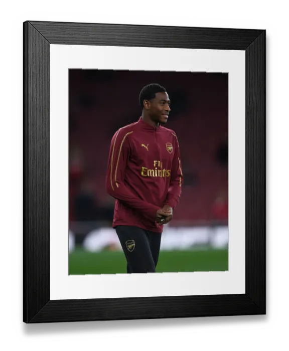 Framed Print : Arsenal FC vs Leicester City: Zech Medley's Pre-Match Routine at Emirates Stadium Framed Print : Arsenal FC vs Leicester City: Zech Medley's Pre-Match Routine at Emirates Stadium