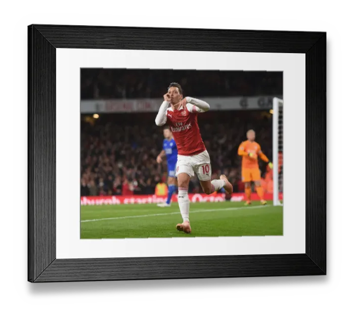 Framed Print : Mesut Ozil Scores First Arsenal Goal: Arsenal vs Leicester City, 2018-19 Premier League