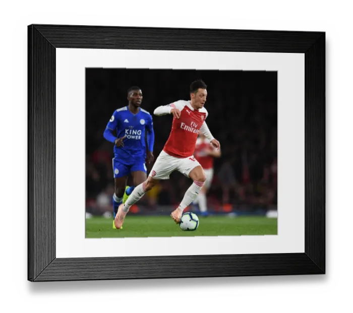 Framed Print : Ozil 3 181022WAFC
