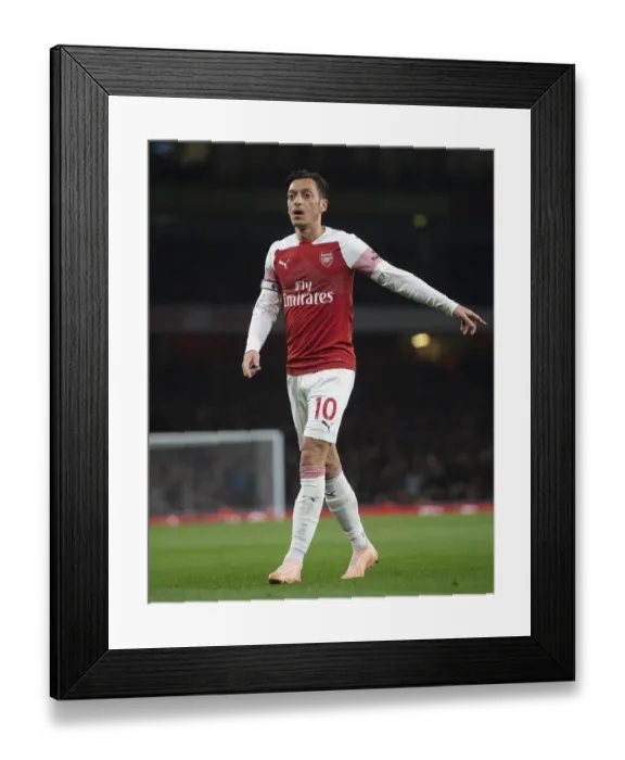 Framed Print : Ozil 6 181022WAFC