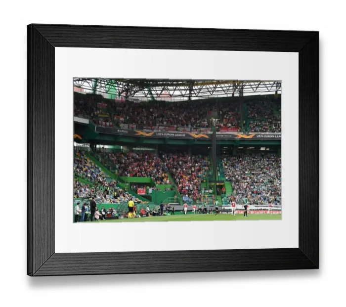 Framed Print : Arsenal Fans Roar in Support at Sporting Lisbon Europa League Match, 2018-19 Framed Print : Arsenal Fans Roar in Support at Sporting Lisbon Europa League Match, 2018-19