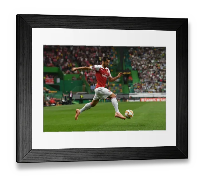 Framed Print : Henrikh Mkhitaryan in Action: Arsenal vs Sporting CP, UEFA Europa League 2018-19