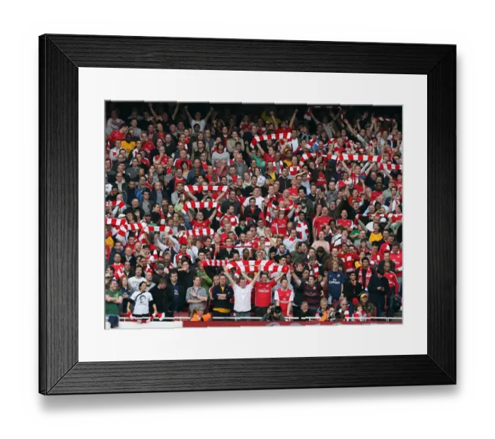 Framed Print : Arsenal Triumphs 3:0 Over Tottenham in Barclays Premier League at Emirates Stadium (2009) Framed Print : Arsenal Triumphs 3:0 Over Tottenham in Barclays Premier League at Emirates Stadium (2009)