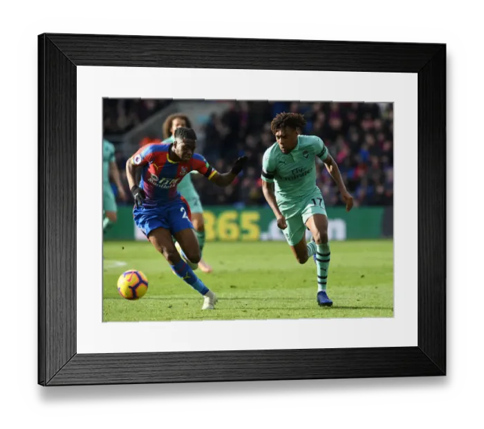 Framed Print : Clash at Selhurst Park: Iwobi vs. Wan-Bissaka in Premier League Showdown Framed Print : Clash at Selhurst Park: Iwobi vs. Wan-Bissaka in Premier League Showdown