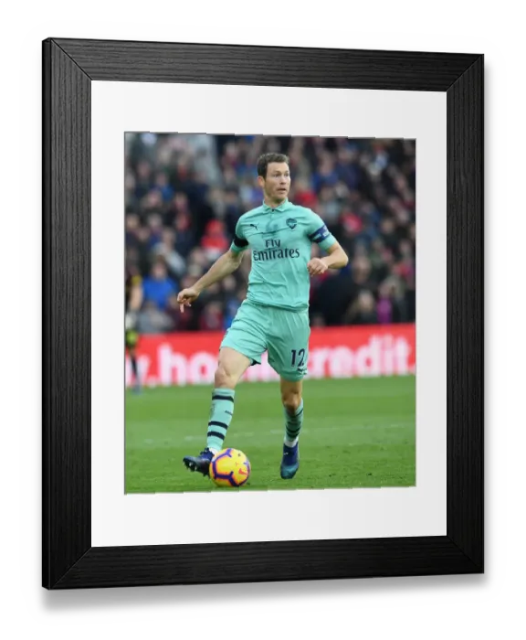 Framed Print : Intense Battle: Lichtsteiner vs Wan-Bissaka - Crystal Palace vs Arsenal Premier League Clash, 2018-19 Framed Print : Intense Battle: Lichtsteiner vs Wan-Bissaka - Crystal Palace vs Arsenal Premier League Clash, 2018-19