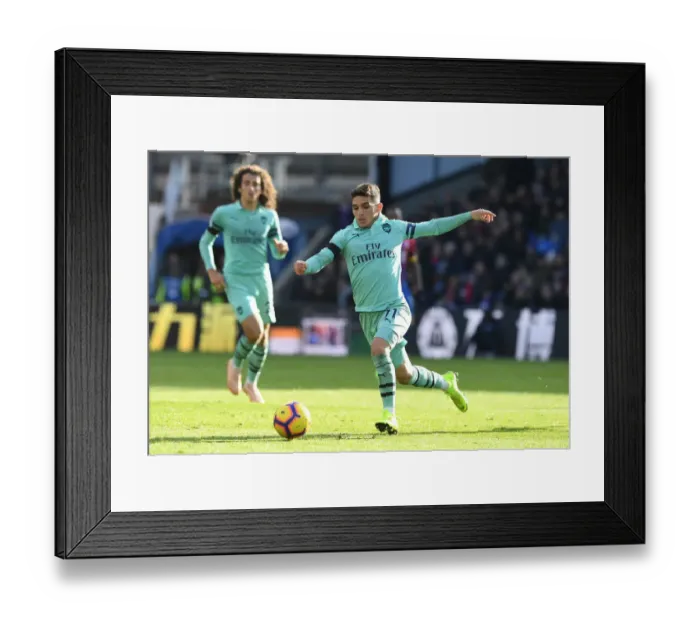 Framed Print : Lucas Torreira in Action: Crystal Palace vs. Arsenal, Premier League 2018-19 Framed Print : Lucas Torreira in Action: Crystal Palace vs. Arsenal, Premier League 2018-19