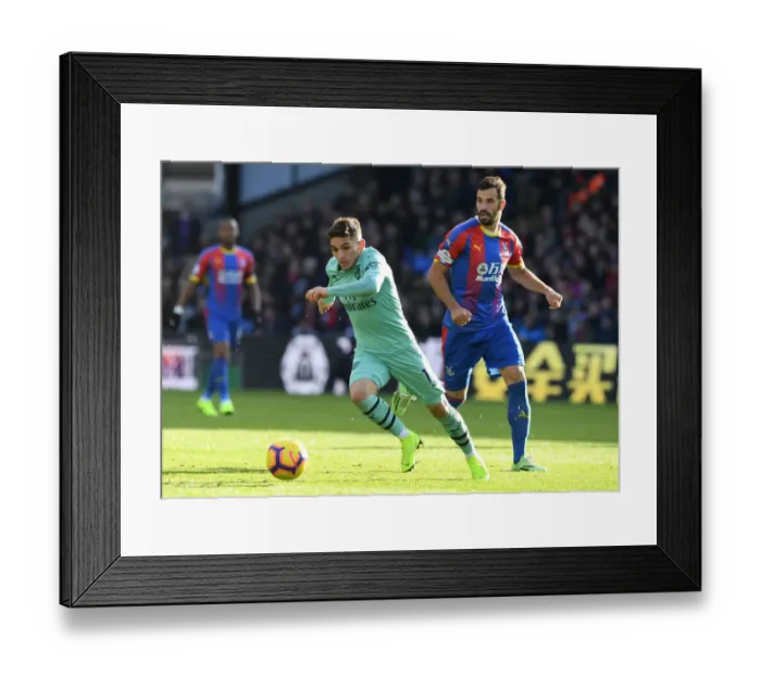 Framed Print : Torreira vs Milivojevic: Battle in the Midfield - Crystal Palace vs Arsenal (2018-19)
