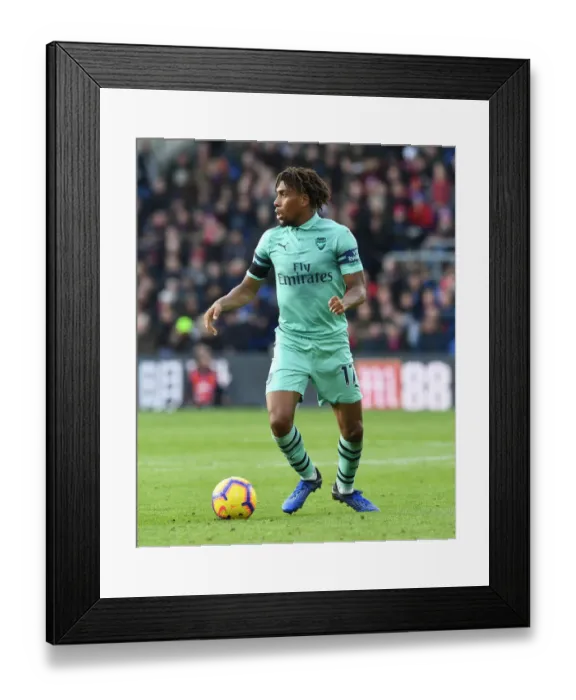 Framed Print : Alex Iwobi in Action: Crystal Palace vs Arsenal, Premier League 2018-19 Framed Print : Alex Iwobi in Action: Crystal Palace vs Arsenal, Premier League 2018-19
