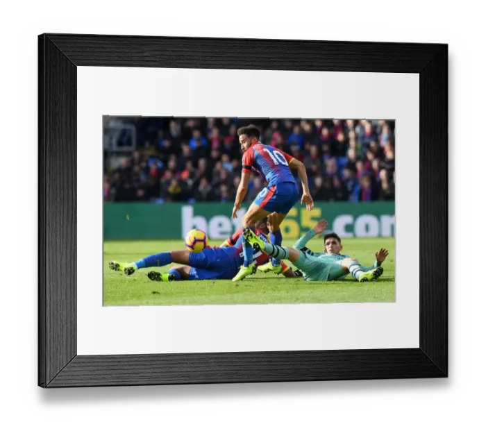 Framed Print : Torreira vs Ayew-Townsend: Intense Battle in Crystal Palace vs Arsenal Premier League Clash