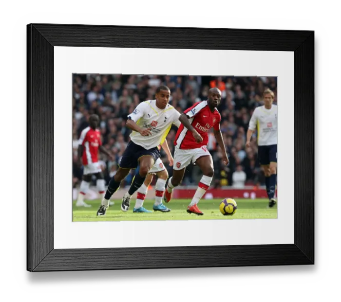 Framed Print : William Gallas (Arsenal) Tom Huddlestone (Tottenham)
